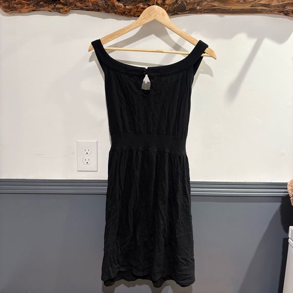 Old Navy Elegant Sleeveless Black Dress - Picture 1 of 8